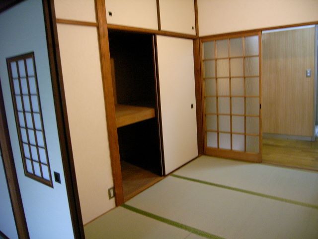 Living and room