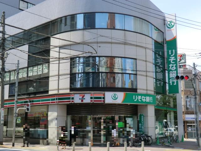 Convenience store. Seven-Eleven Nishikamata 5-chome up (convenience store) 159m