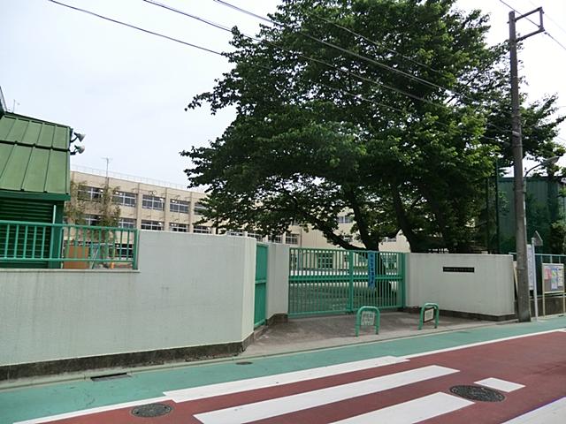 Primary school. Ota Ward Onazuka to elementary school 492m