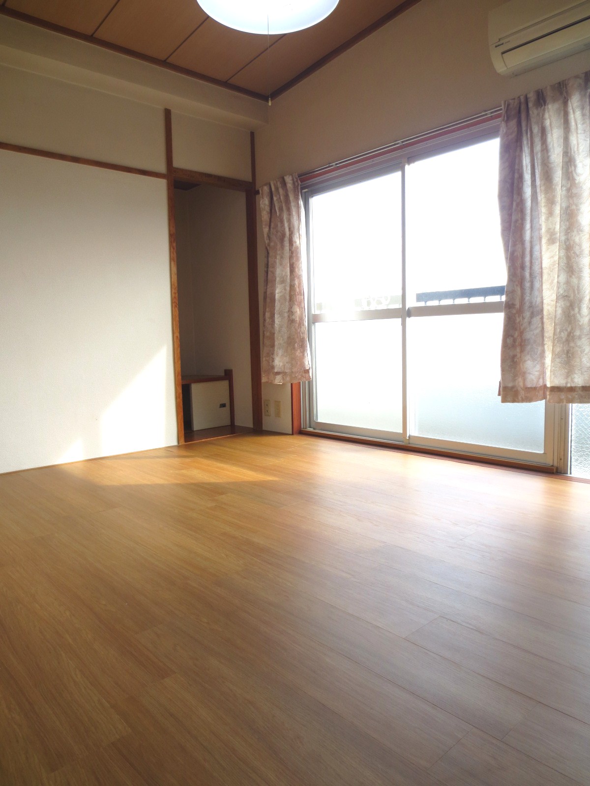 Living and room