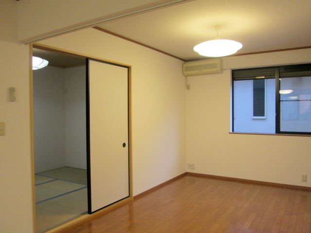 Living and room