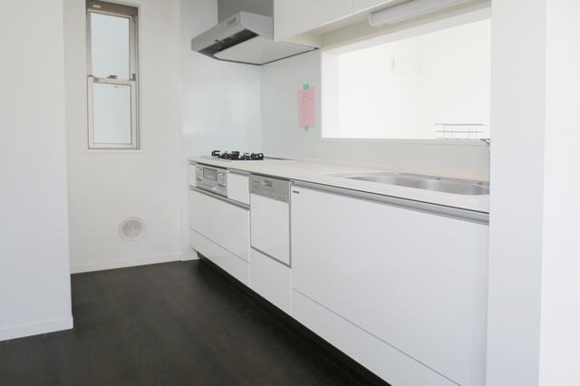 Same specifications photo (kitchen)