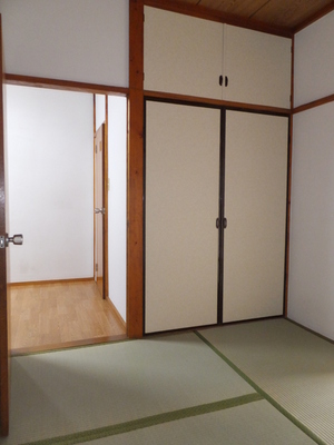 Living and room. Japanese-style room 4.5 Pledge