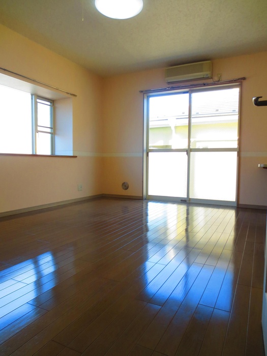 Living and room