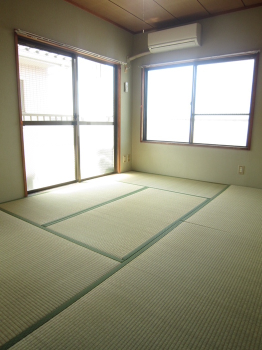 Living and room