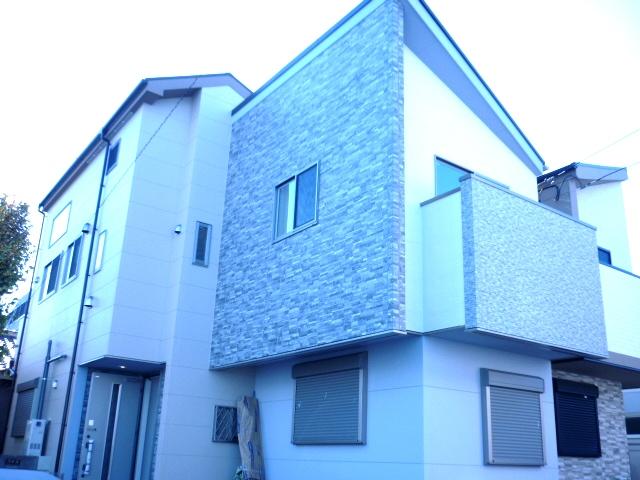 Local appearance photo. It is a two-story!