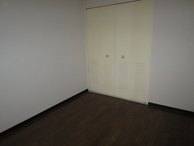 Other room space. Photo of the same type 106, Room