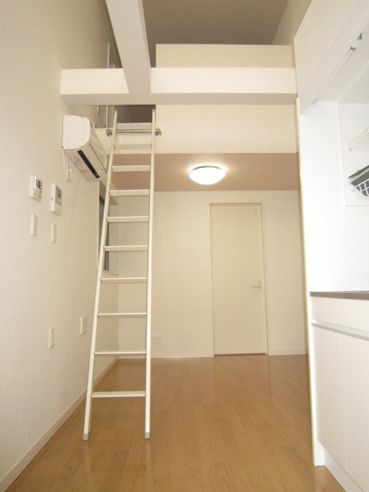 Living and room