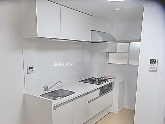 Kitchen. System kitchen new exchange already