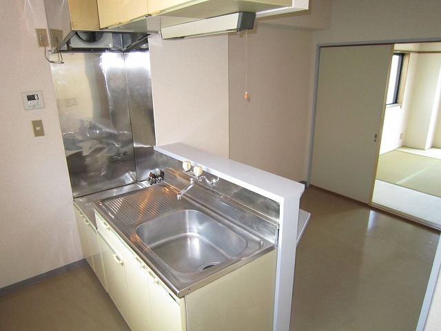 Kitchen. Kitchen