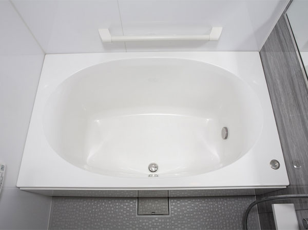 Bathing-wash room.  [Oval bathtub] Circular oval tub that put loose. You can also enjoy slowly sitz bath.  ※ B ・ Except J type