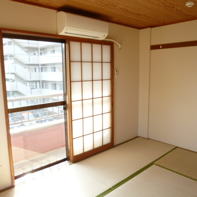 Living and room