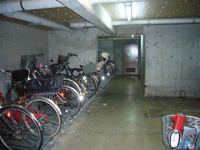 Other. Bicycle parking lot with a roof ・ Motorcycle Parking