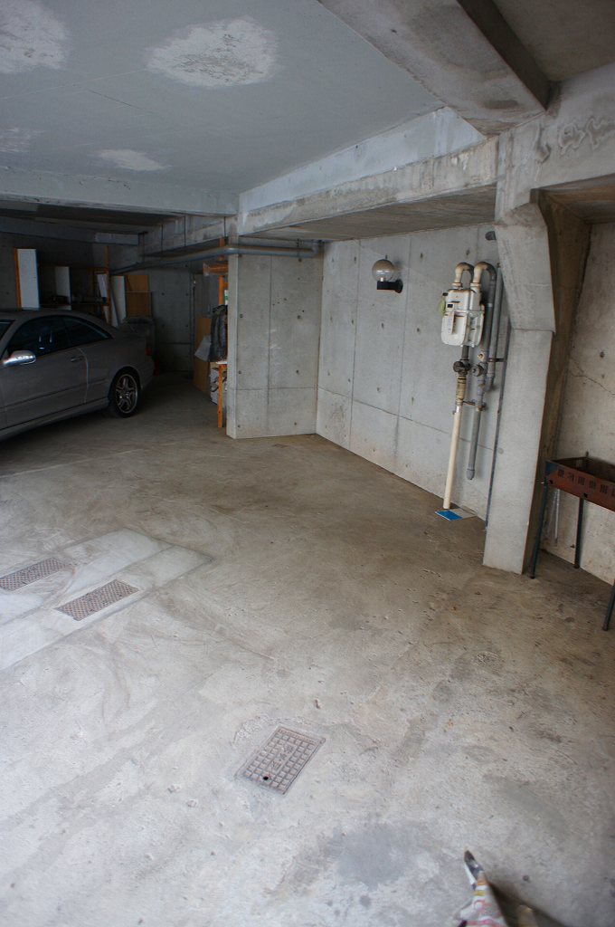 Parking lot
