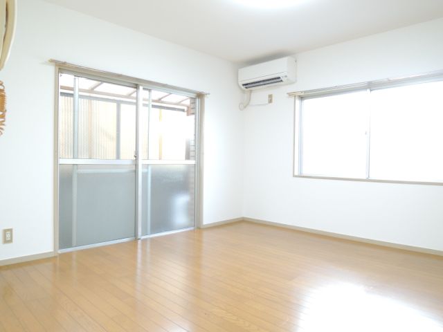 Living and room