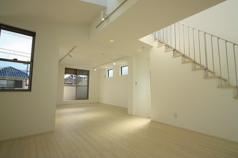 Living. Bright living room, To the roof balcony Staircase is fashionable