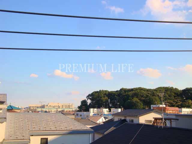 View photos from the dwelling unit. View from the third floor