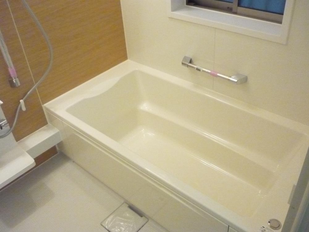 Same specifications photo (bathroom). Unit bus of 1 pyeong size. Adults also tired comfortably stretched out a leg.