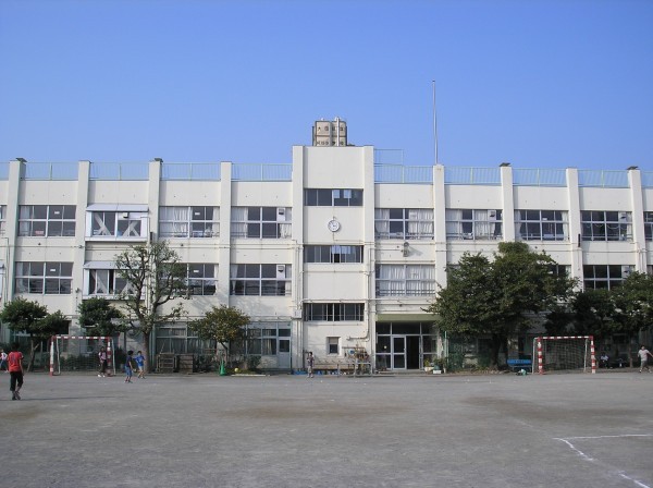 Primary school. Kojiya up to elementary school (elementary school) 656m