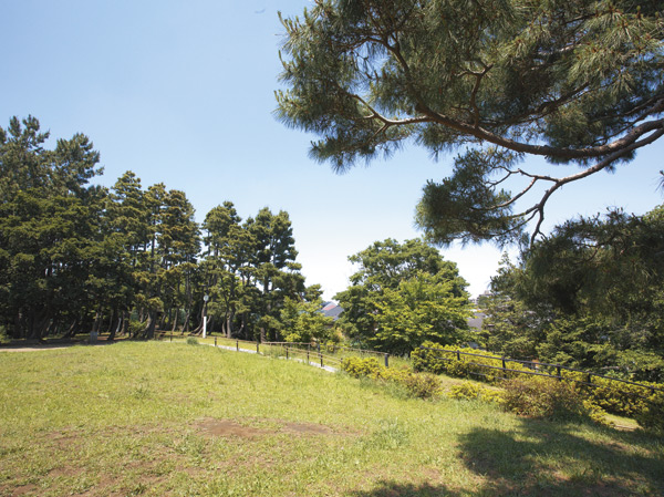 Surrounding environment. Unoki Matsuyama park (about 320m, 4-minute walk)