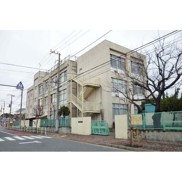 Primary school. 258m to Ota Tatsunaka wealth elementary school (elementary school)