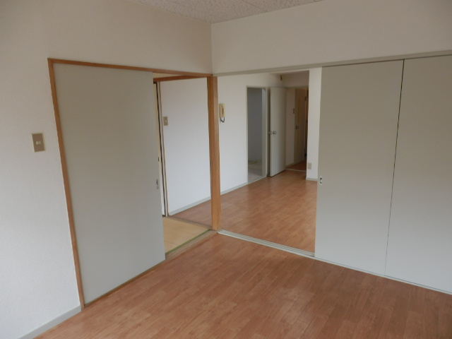 Living and room