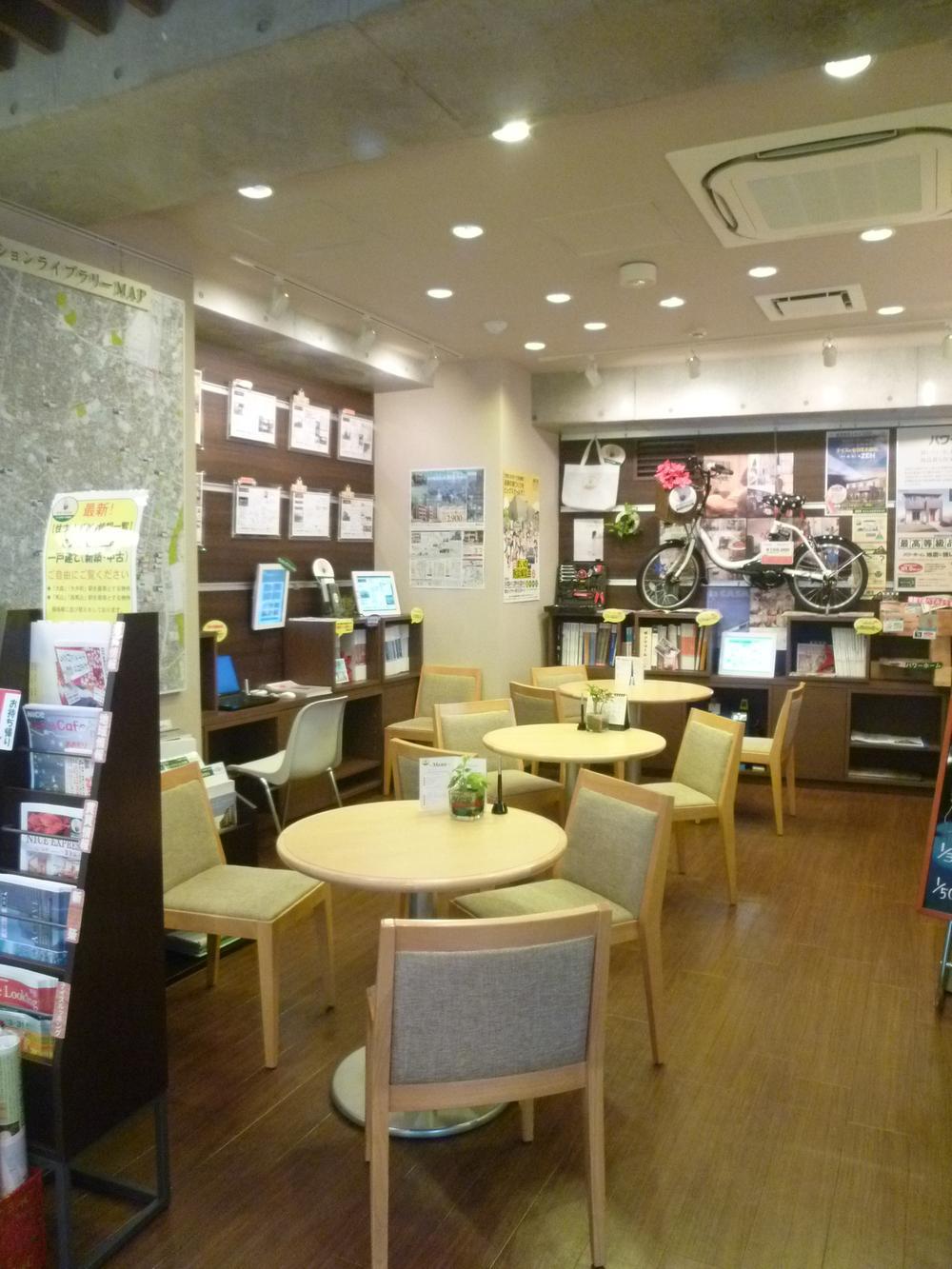 Other. Smile Cafe Omori, It is a 1-minute walk from Omori Station Sanno north exit. Please visit us feel free to.