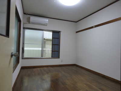 Living and room. Flooring ・ It is the room clean