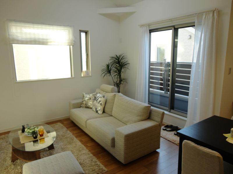 Living. Also in comfort can secure place to put the sofa, We firmly secure a space that can be relaxed.