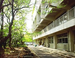 high school ・ College. Tokyogakugeidai University High School (High School ・ NCT) to 734m
