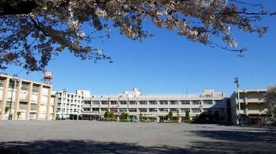 Junior high school. 1200m to Chitose junior high school (junior high school)