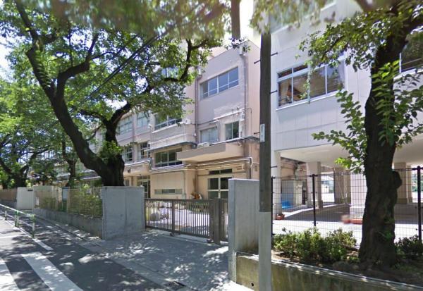 Junior high school. 5 minutes walk 400m to Setagaya Ward Sasahara Elementary School