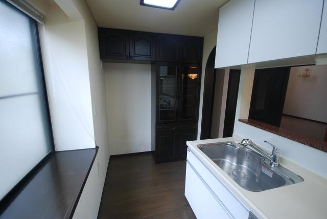 Kitchen. Under-floor storage and shelves are also available abundant storage