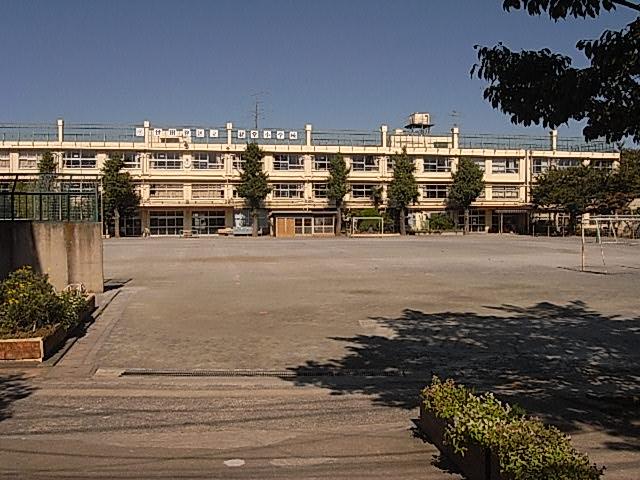 Primary school. Ward Kyodo until elementary school 380m