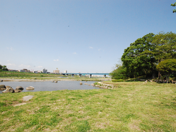 Surrounding environment. Municipal Hyogo Island Park (14 mins / About 1090m)