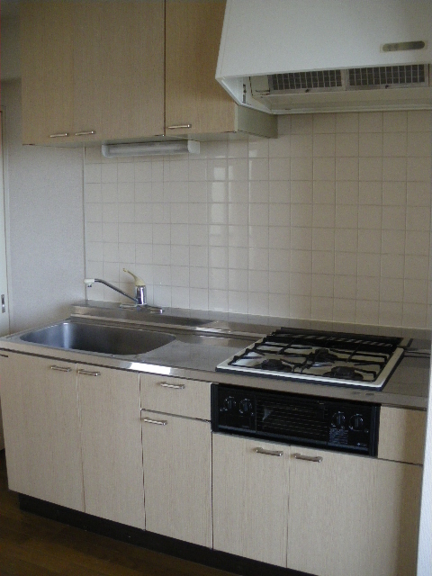 Kitchen. Gas is a 3-neck system Kitchen