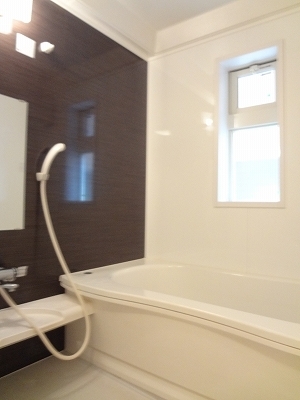 Bath. window ・ With reheating