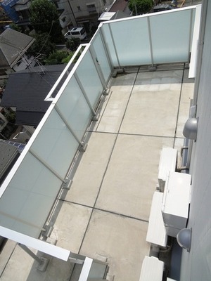 Balcony. Spacious roof balcony