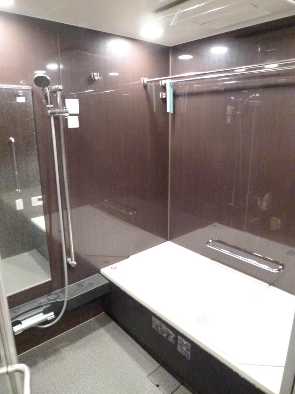 Bathroom. Bathroom dryer with bus. 16 × There are 20 types of room.