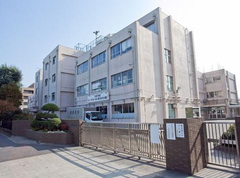 Junior high school. 691m to Setagaya Ward Chitose Junior High School