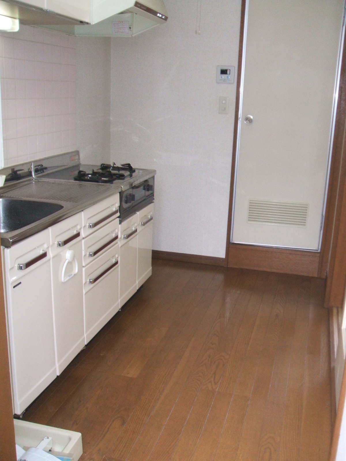 Kitchen. Separate photo  ☆ Kitchen space is divided with living room ☆
