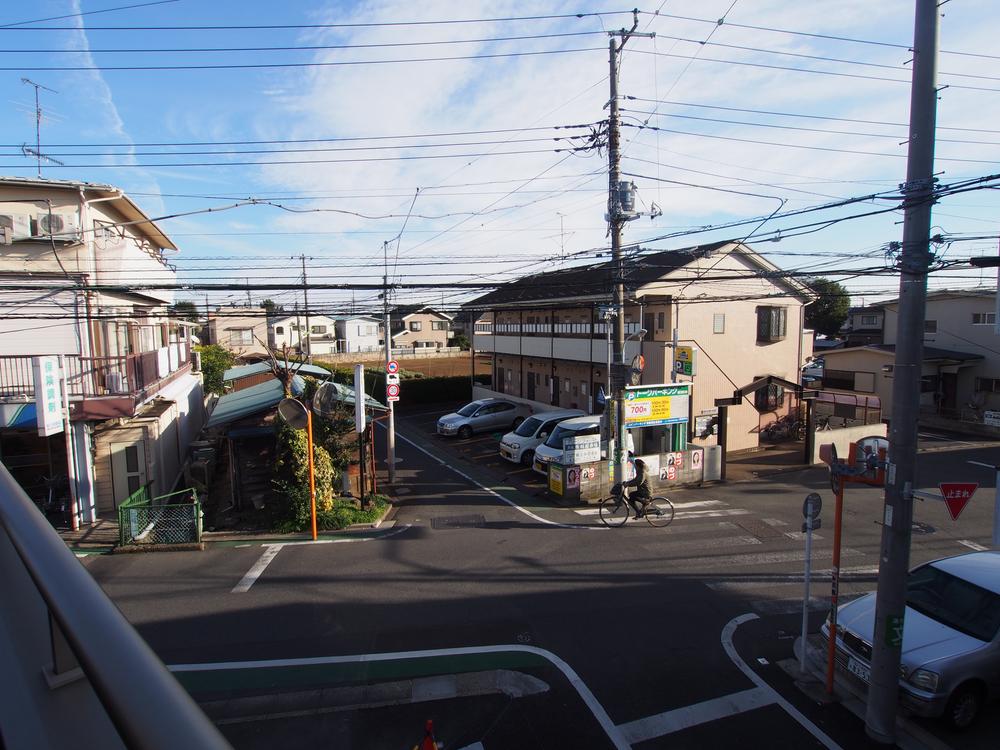 View photos from the dwelling unit. View from the site (December 2013) Shooting