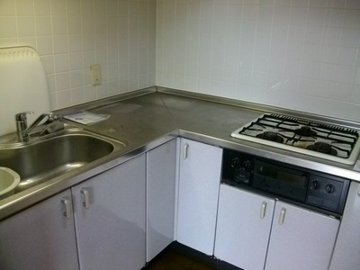 Kitchen. With gas stove