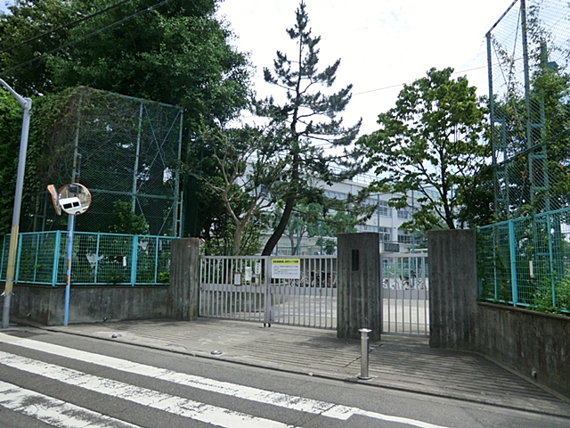 Junior high school. 1635m to Suginami Ward Fujimigaoka junior high school (junior high school)