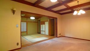 Living and room. About 16.6 tatami mats of living