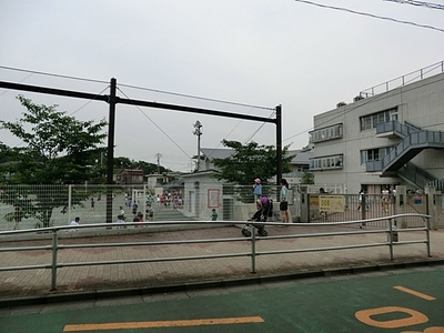 Primary school. Sakuragaoka to elementary school (elementary school) 920m