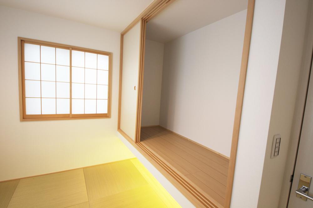 Other introspection. Japanese style room