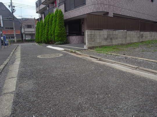 Local photos, including front road.  [Local front road]   ※ Honchi side is already set back. 