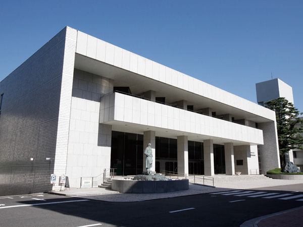 Surrounding environment. Showa Women's University Hitomi Memorial Auditorium (G: 8 minutes walk ・ About 570m, B: 9 minute walk ・ About 650m)