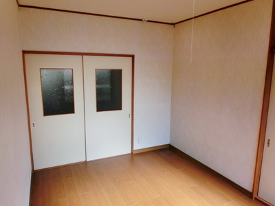 Other room space. It is the first floor, but is bright rooms